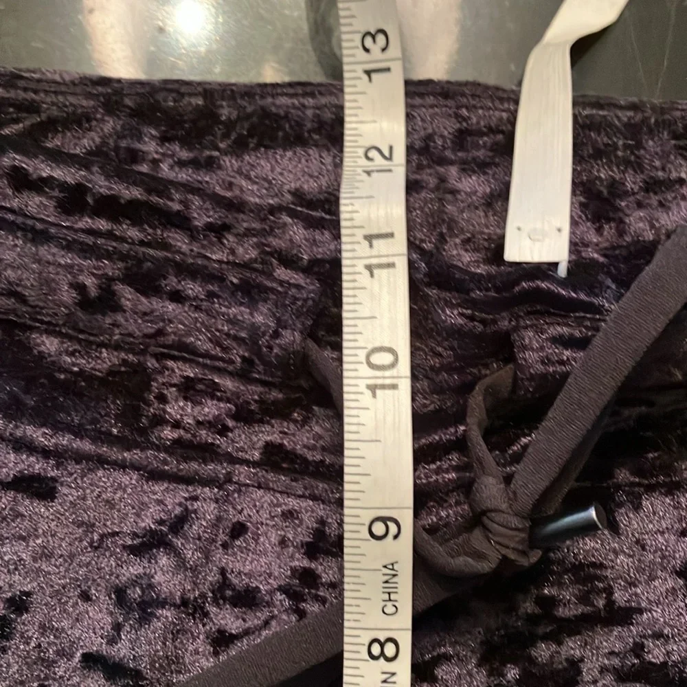 Lululemon Ready to Crush jogger - Picture 7 of 8